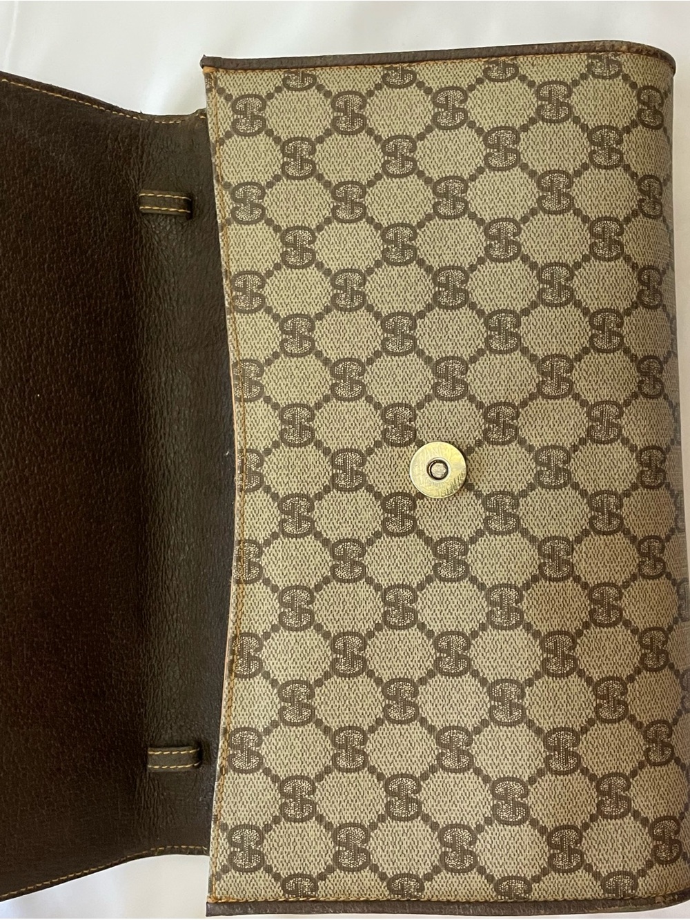 #68. Authentic Gucci GG Supreme Canvas Foldover Clutch Bag with Gold-Tone Buckle - Picture 6 of 16